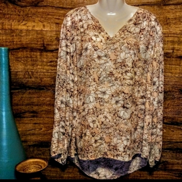 Violet + Claire High Low Floral Tunic Top Size 2X NWOT - Picture 3 of 11